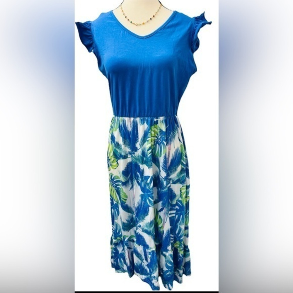 Patpat Women's summer Beach Tropical Holiday Ruffle Sleeve Drop Tail V-Neck M